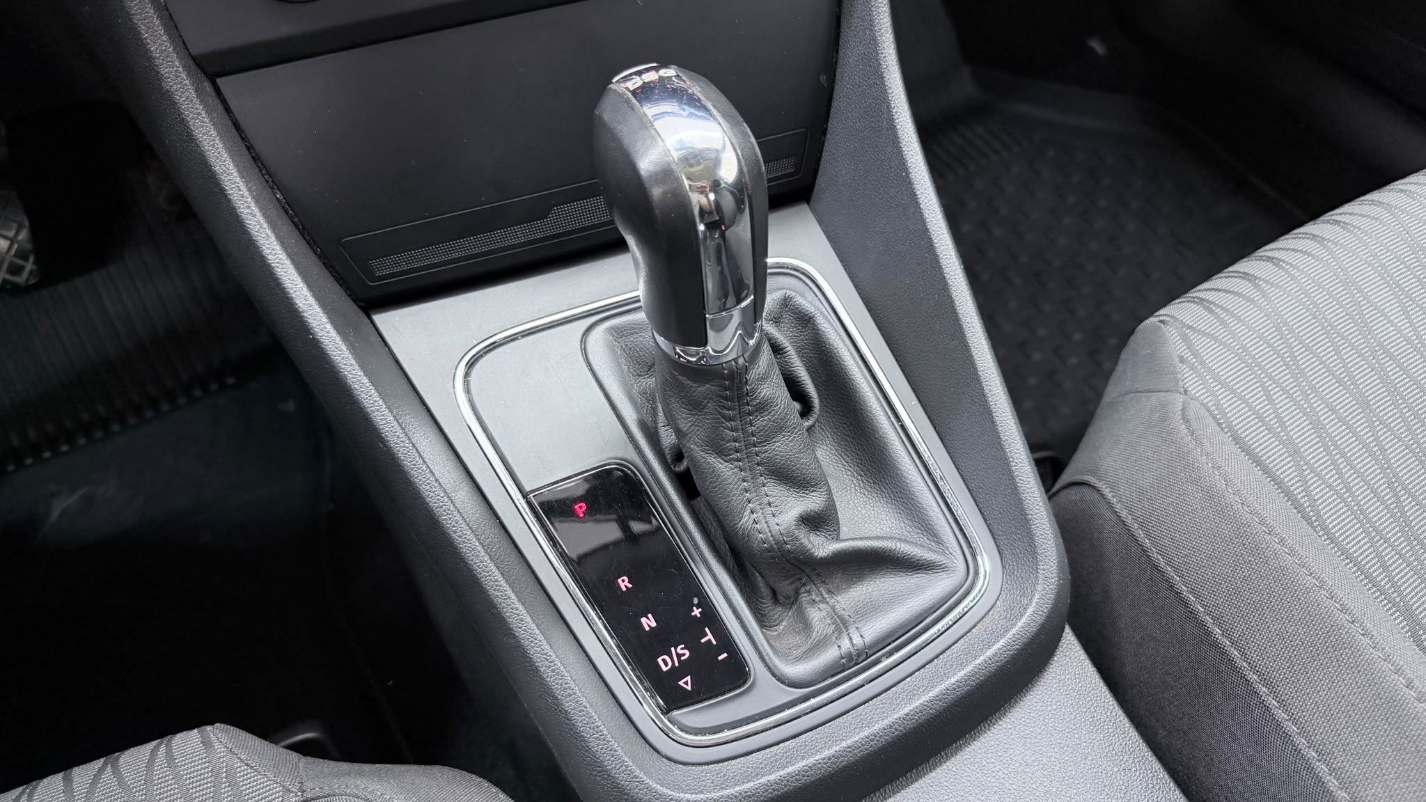 SEAT LEON 6